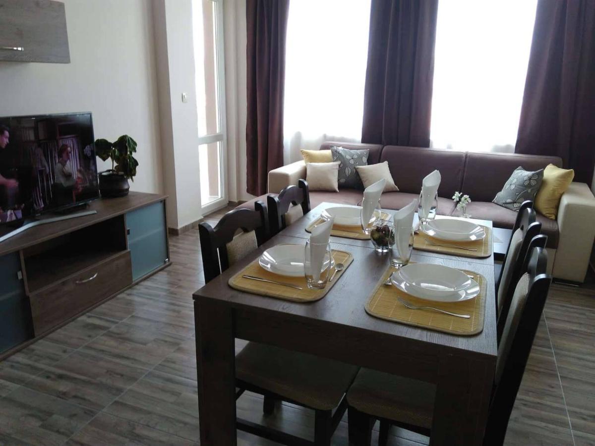 Nev Apart New Velingrad Luaran gambar
