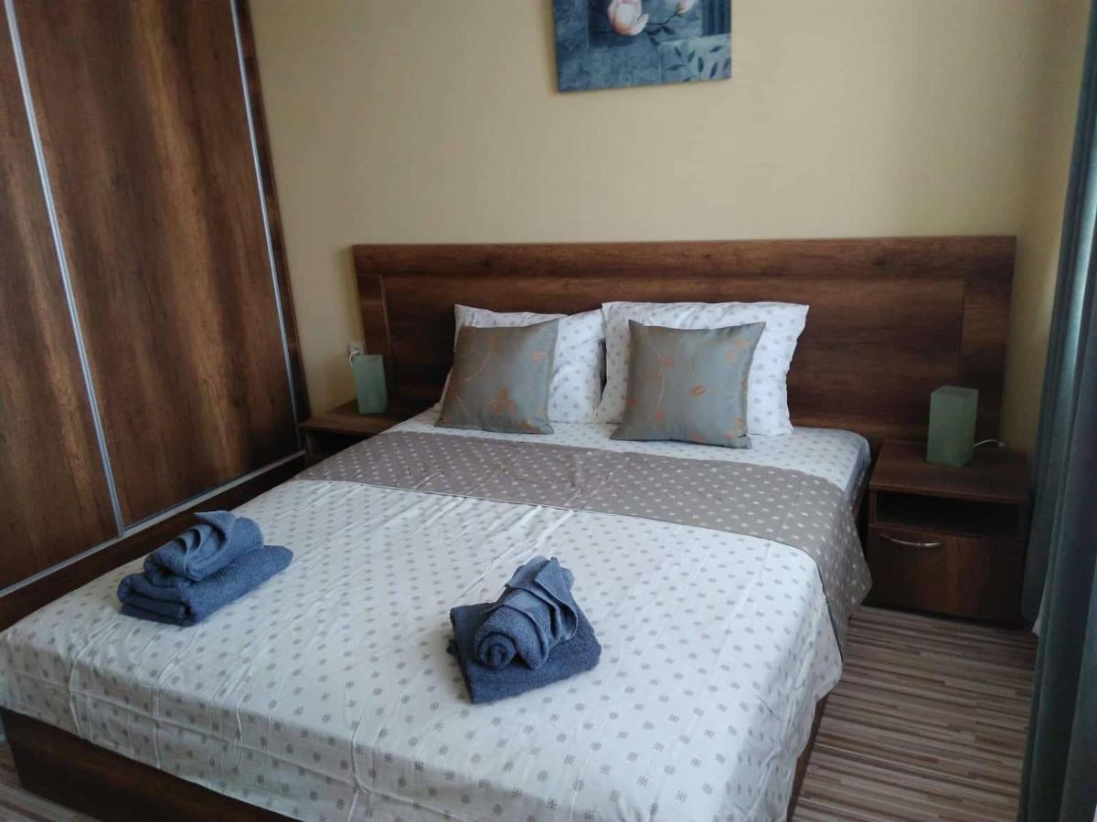 Nev Apart New Velingrad Luaran gambar